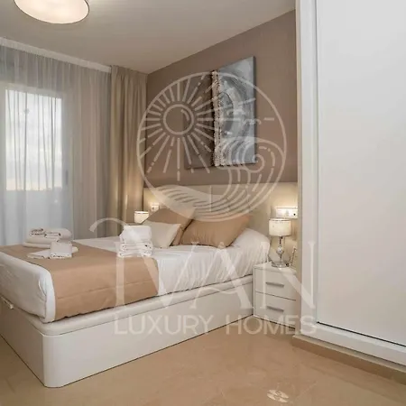 Casa Luky Ivan Luxury Homes 3ªpta Sur 1ªlinea El Borseral